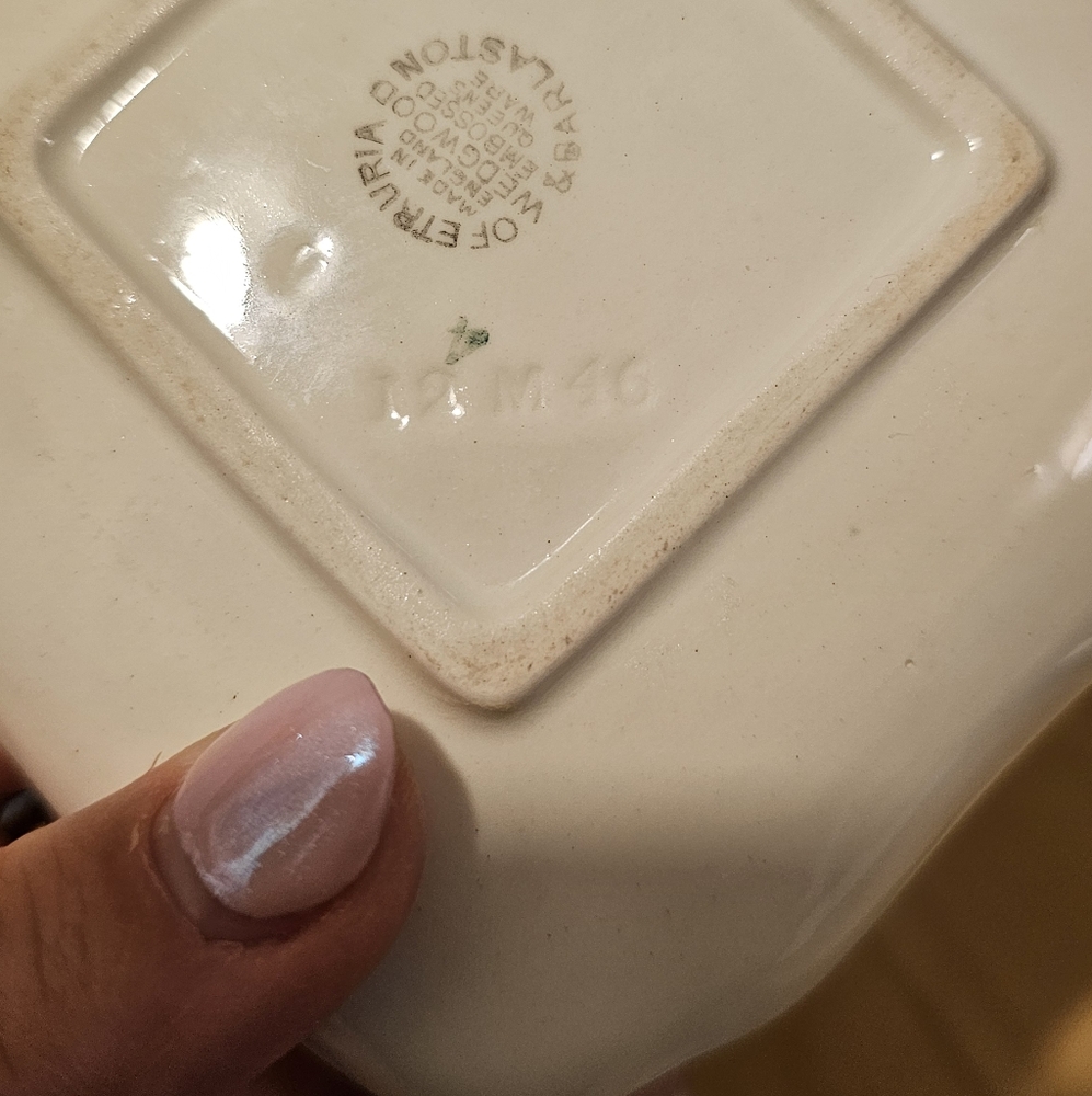Set of 2 vintage Wedgwood small ring/trinket dishes/plates - Picture 5 of 7